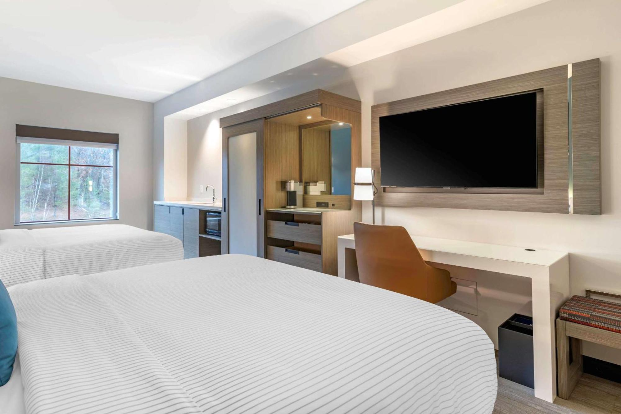 Cambria Hotel Lake Placid - Lakeside Resort ภายนอก รูปภาพ