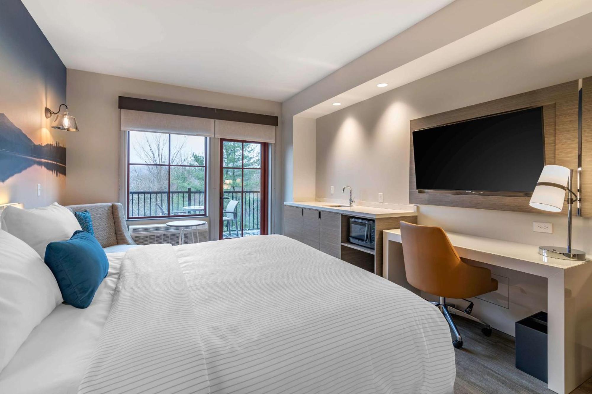 Cambria Hotel Lake Placid - Lakeside Resort ภายนอก รูปภาพ