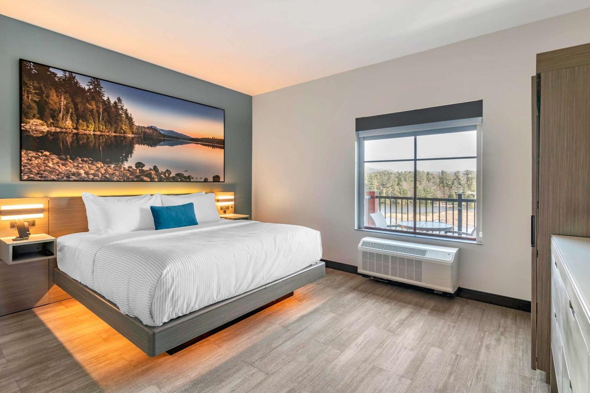 Cambria Hotel Lake Placid - Lakeside Resort ภายนอก รูปภาพ