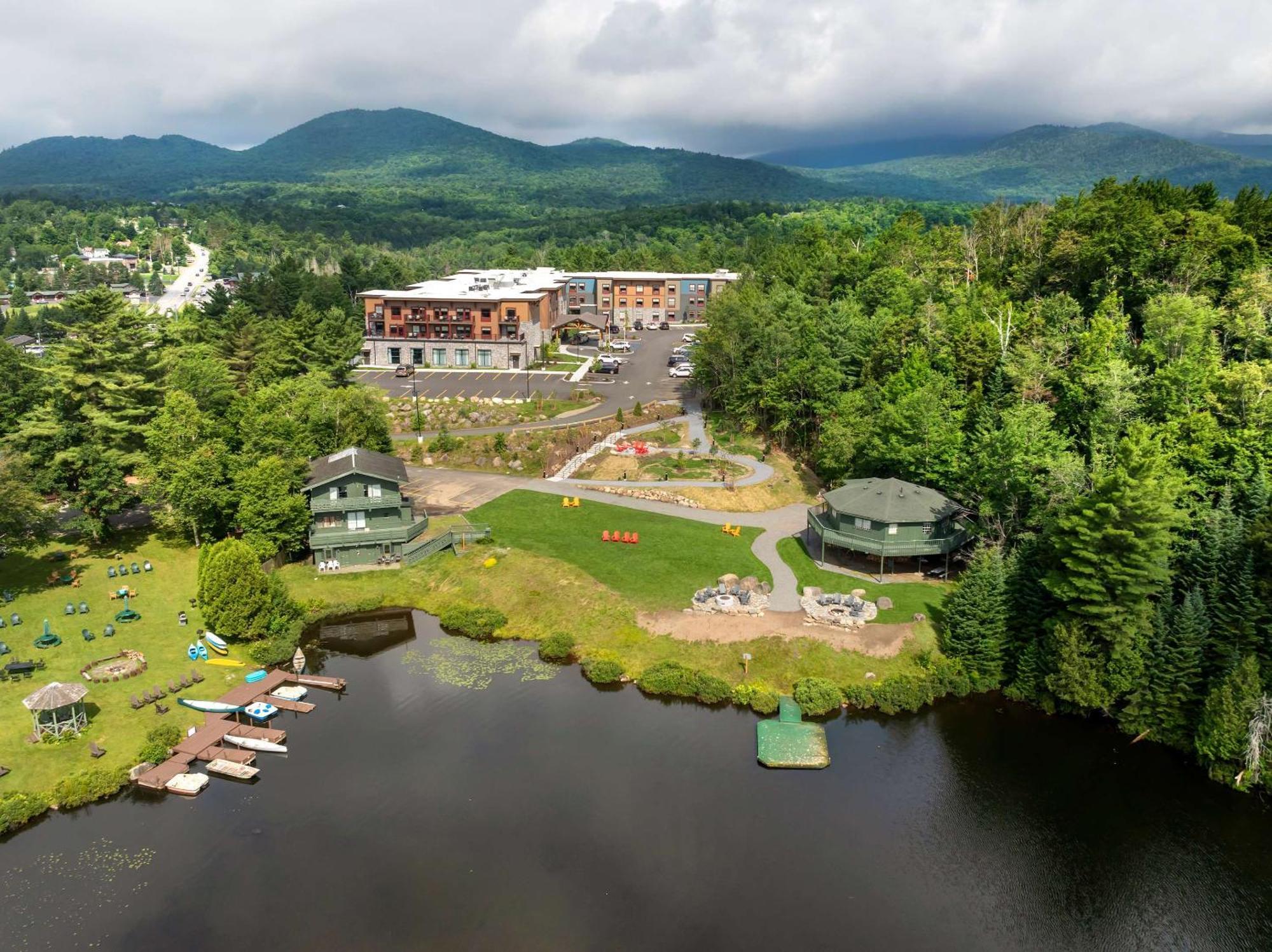 Cambria Hotel Lake Placid - Lakeside Resort ภายนอก รูปภาพ
